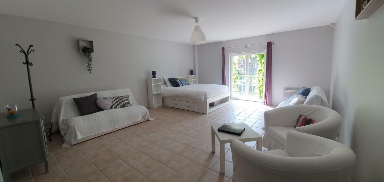 Domaine des Pêcheries Montel-de-Gelat Chambre photo